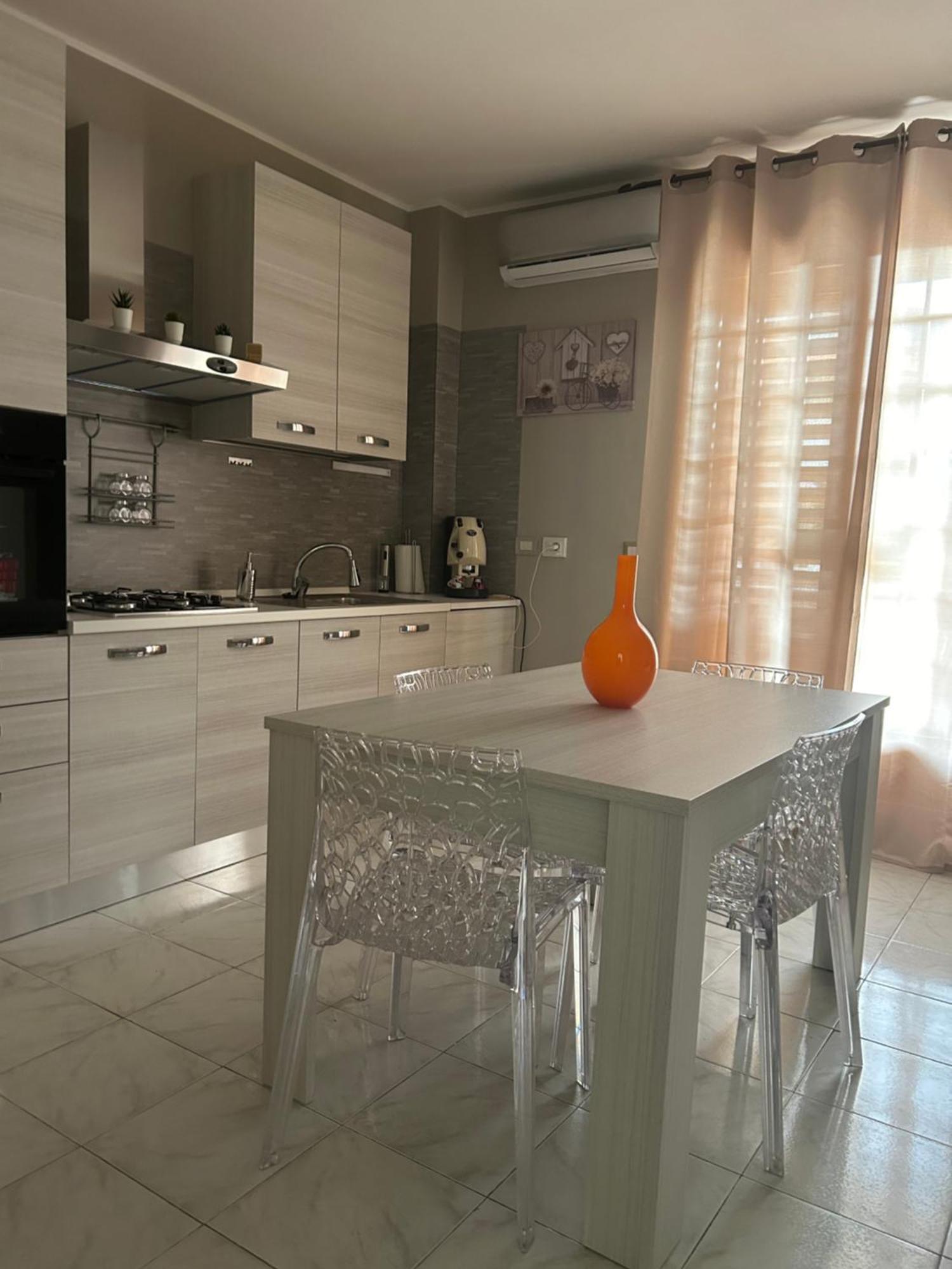 Appartamento Relax - Mare Cannizzaro - Aci Castello Catania Buitenkant foto